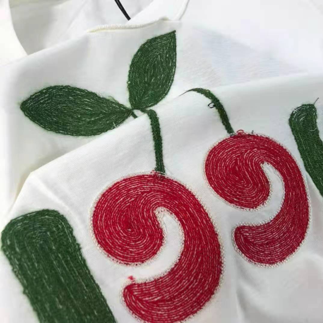 Gucci Women Gucci Cherry Print Cotton T-Shirt Jersey Crewneck Cropped Fit-White