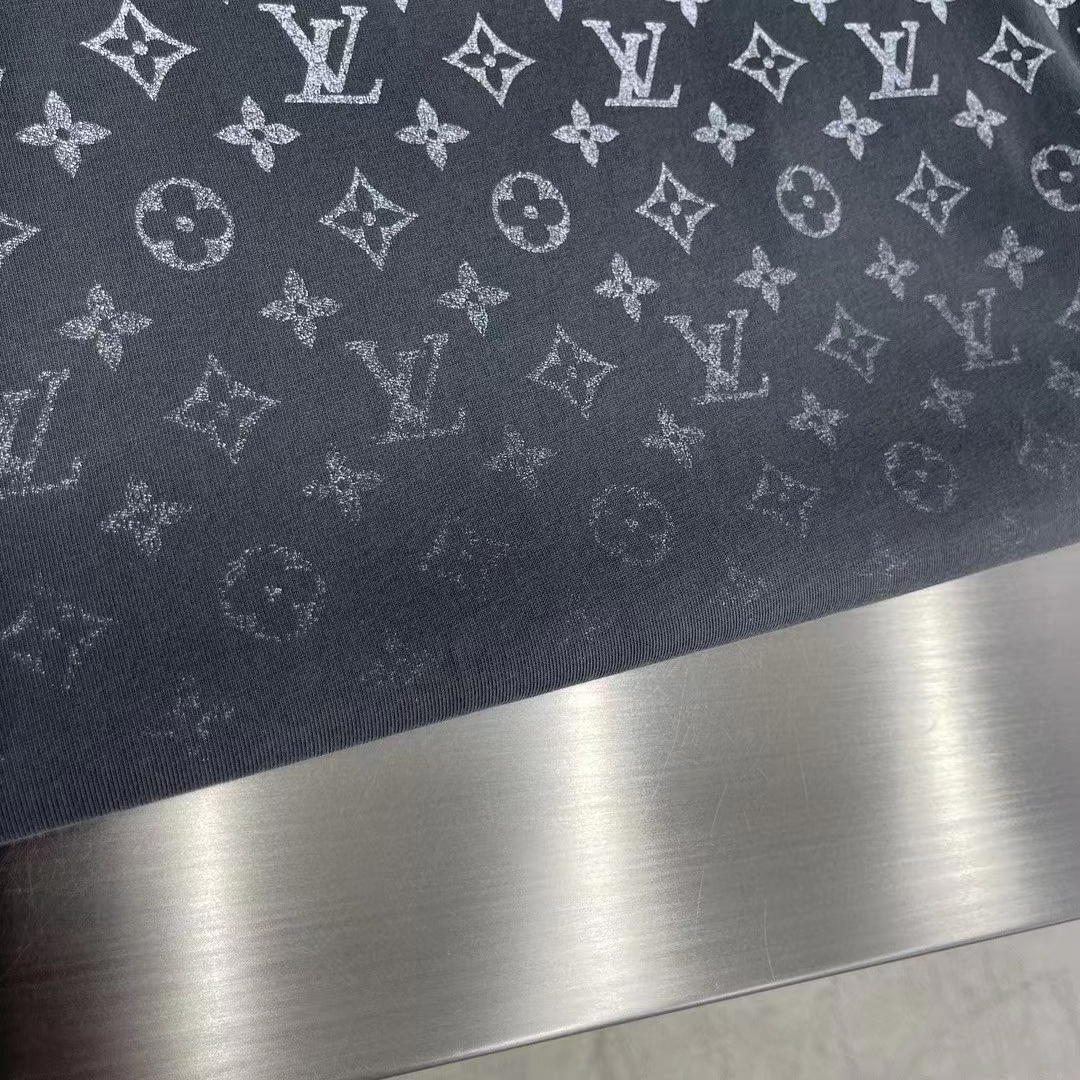 Louis Vuitton Women LV SKI Monogram Gradient Cotton T-Shirt Regular Fit Ribbed Neck Volcanic Ash