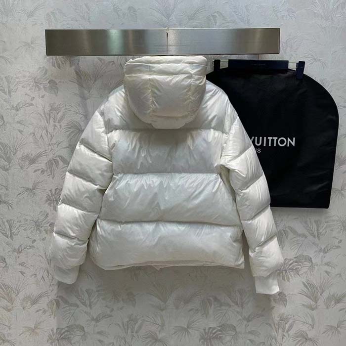 Louis Vuitton Women LV SKI Glossy Nylon Puffer Jacket Polyamide White