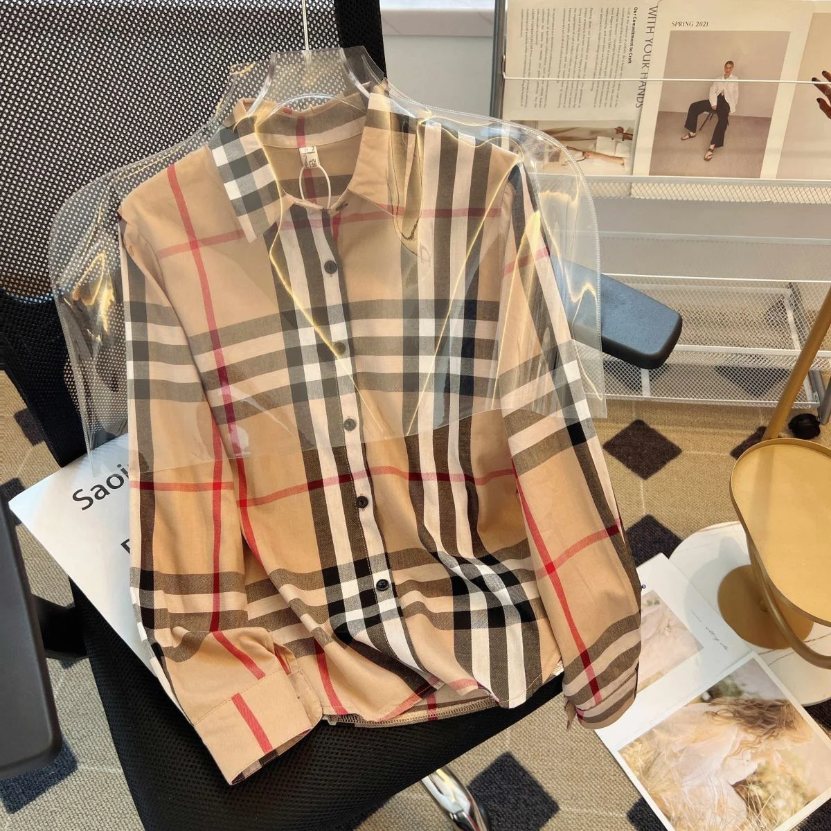 New Fashion Plaid Shirt All-match Casual Shirt 1024072610