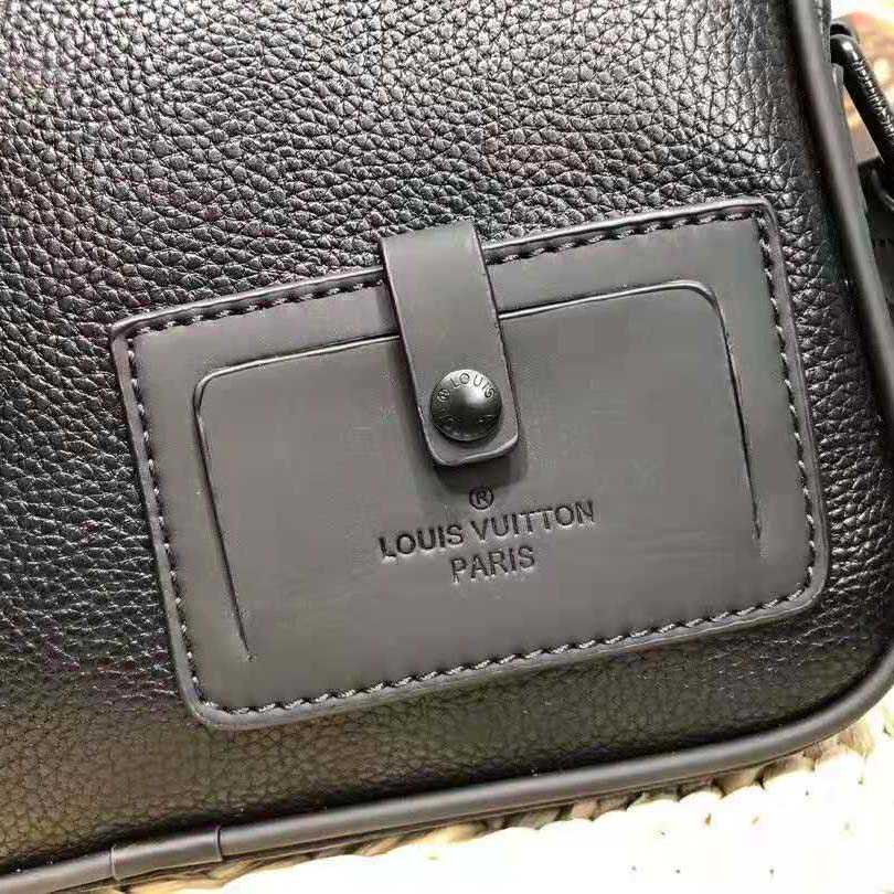 Louis Vuitton LV Men Alpha Messenger in Dark Silver Taurillon Leather-Black