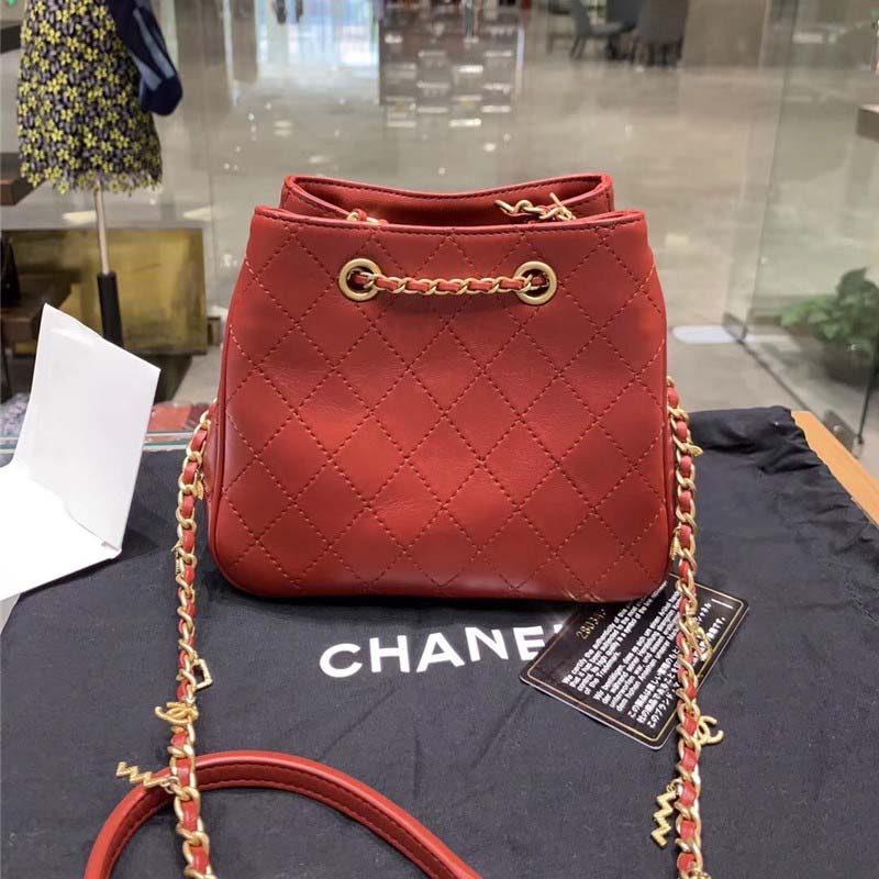 Chanel Women Drawstring Bag in Calfskin Leather-Maroon