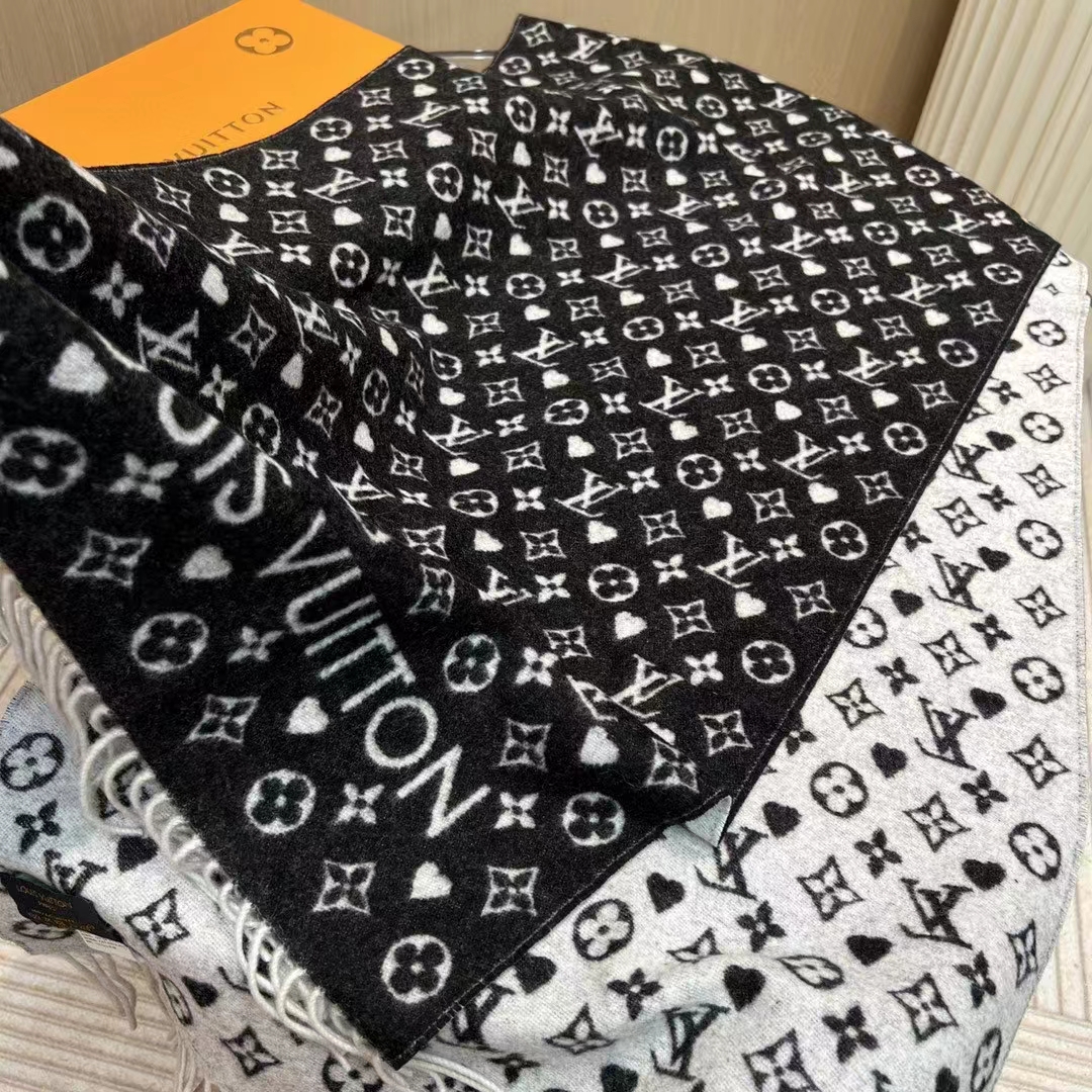 Louis Vuitton Unisex LV Game On Scarf Black Allover Monogram MP2907