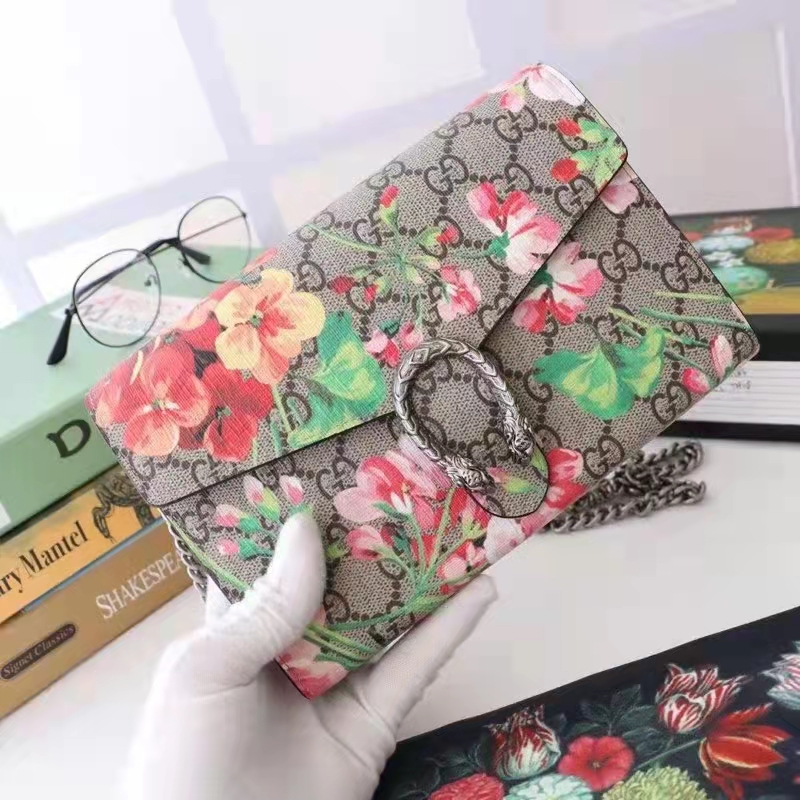 Gucci Women GG Dionysus Blooms Print Mini Chain Bag Beige Ebony Supreme Canvas
