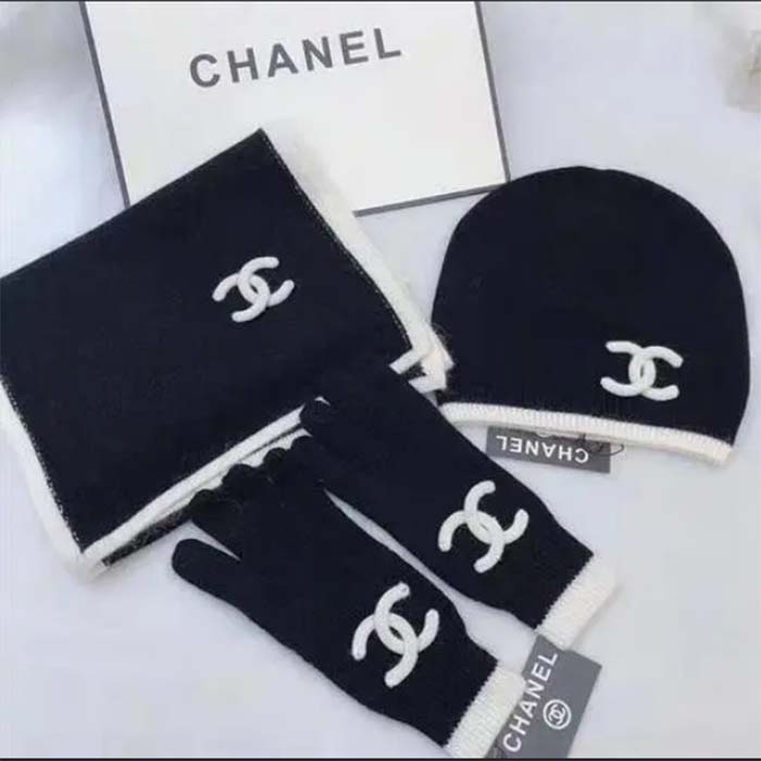 Chanel Unisex CC A Set of Ahead Beanie Gloves Scarf White Black One Size