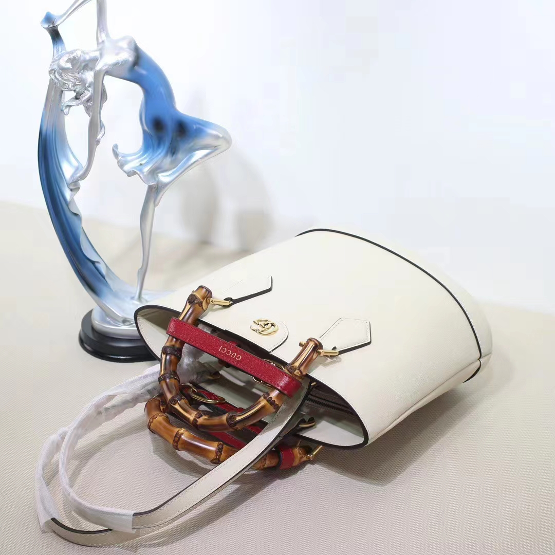 Gucci Women Diana Small Tote Bag White Leather Gold-Toned Hardware Double G