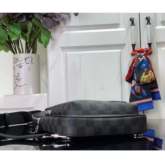 Louis Vuitton LV Unisex Avenue Slingbag NM Damier Graphite Coated Canvas Cowhide Leather