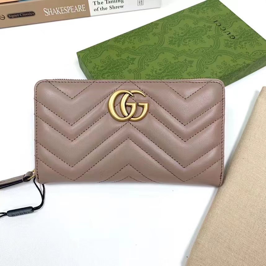 Gucci Unisex GG Marmont Matelassé Zip Around Wallet Rose Beige Chevron Leather