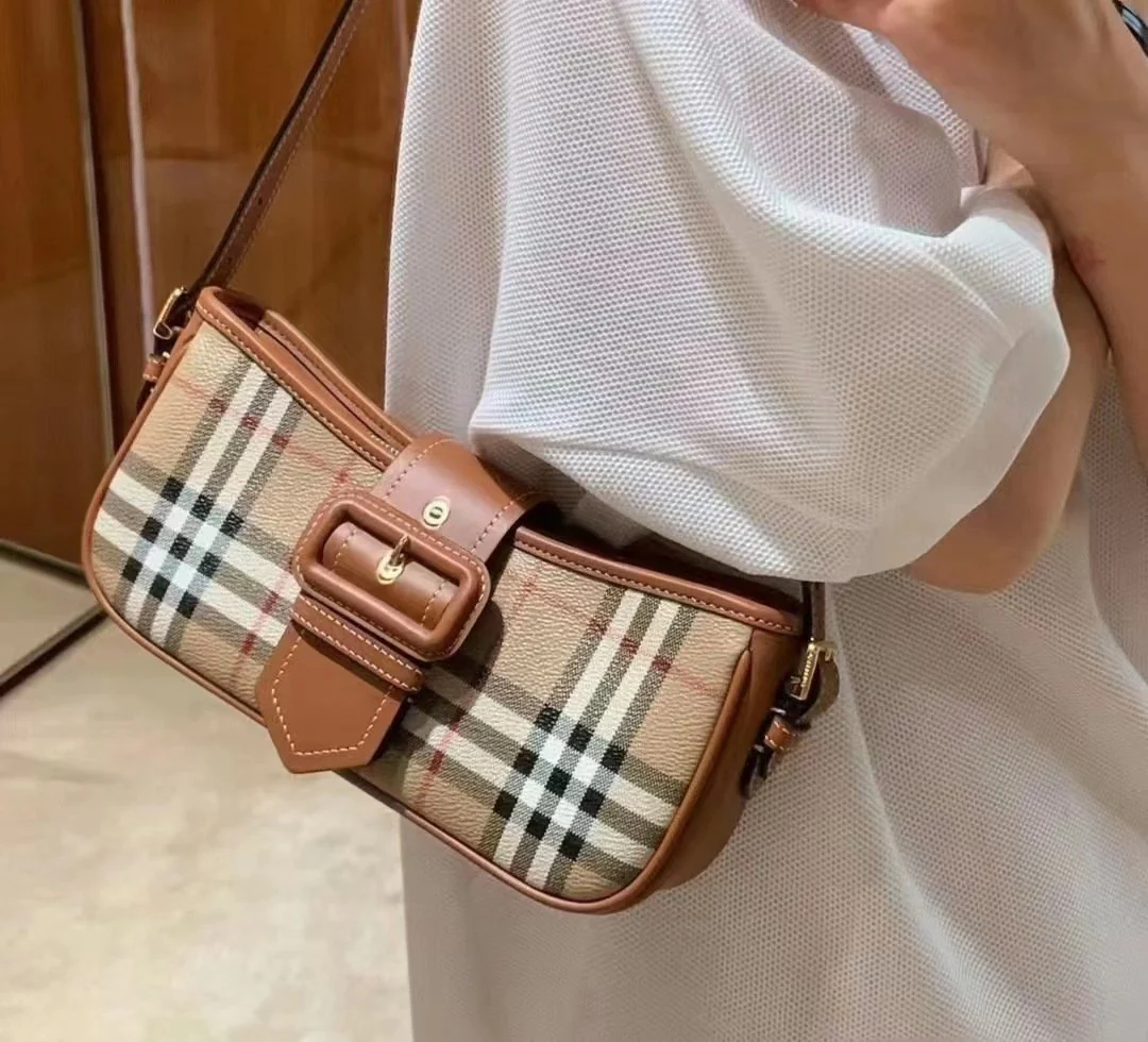 New Classic Retro Underarm Bag 1024010304