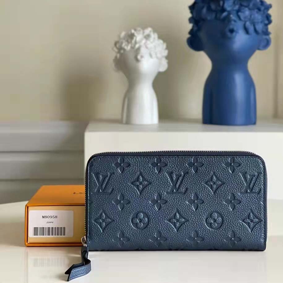 Louis Vuitton LV Unisex Zippy Wallet Navy Nacre Embossed Grained Cowhide Leather