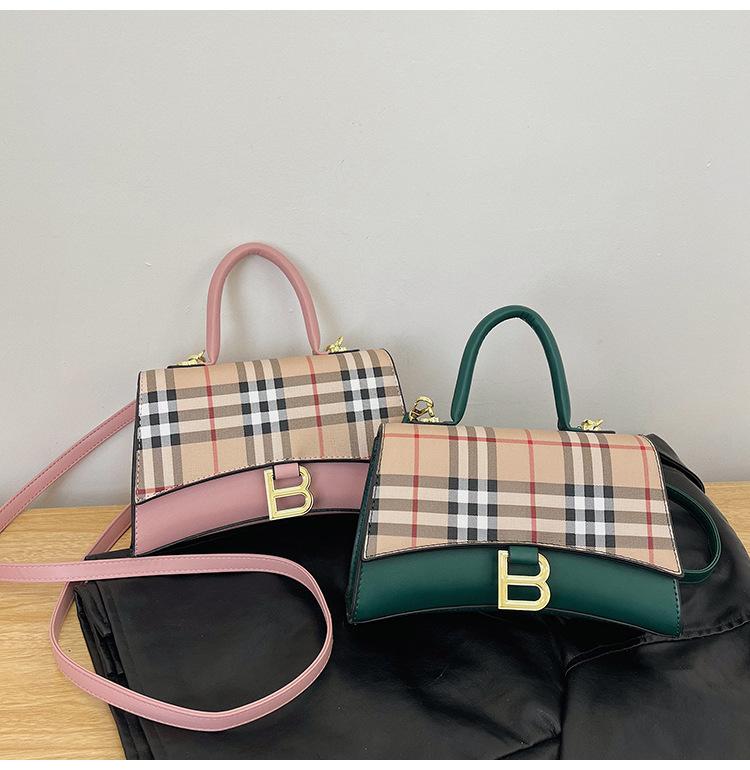 Retro Small Square Bag New High-end Sense Shoulder Bag 1024041615