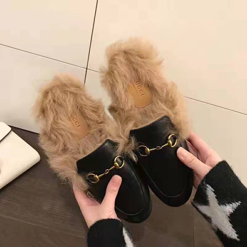 Gucci Men Princetown Leather Slipper with Lamb Wool-Black