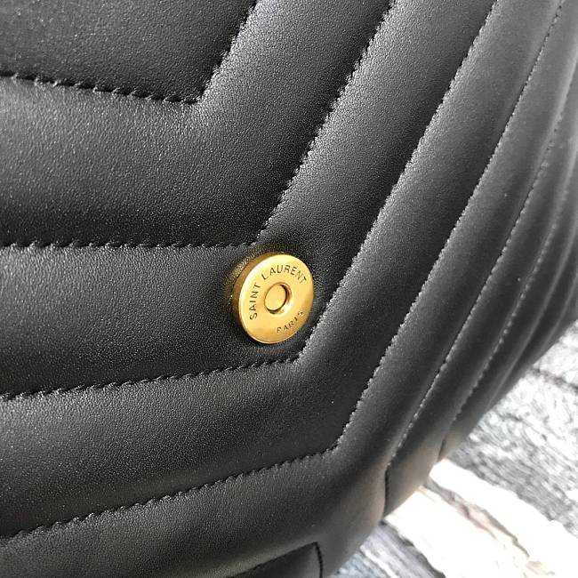 YL Medium 32 Loulou Bag Black in Gold 32x22x11cm 0424031805