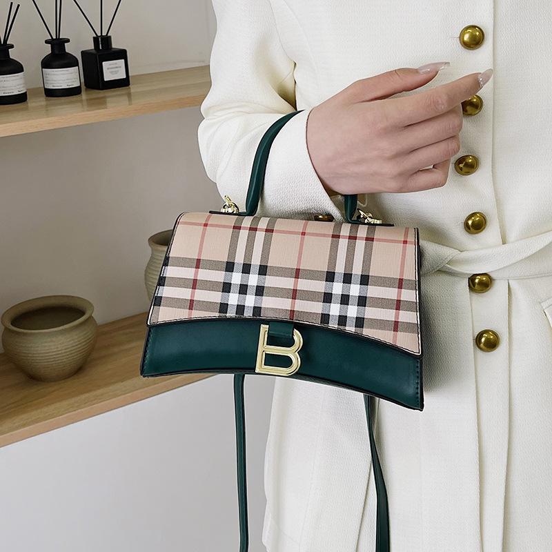 Retro Small Square Bag New High-end Sense Shoulder Bag 1024041615