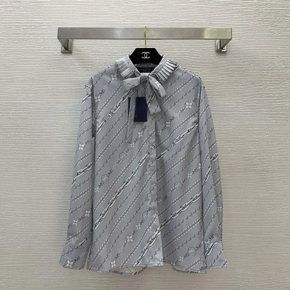 Louis Vuitton Women Pleated Collar Chain Print Shirt 1AGOAX