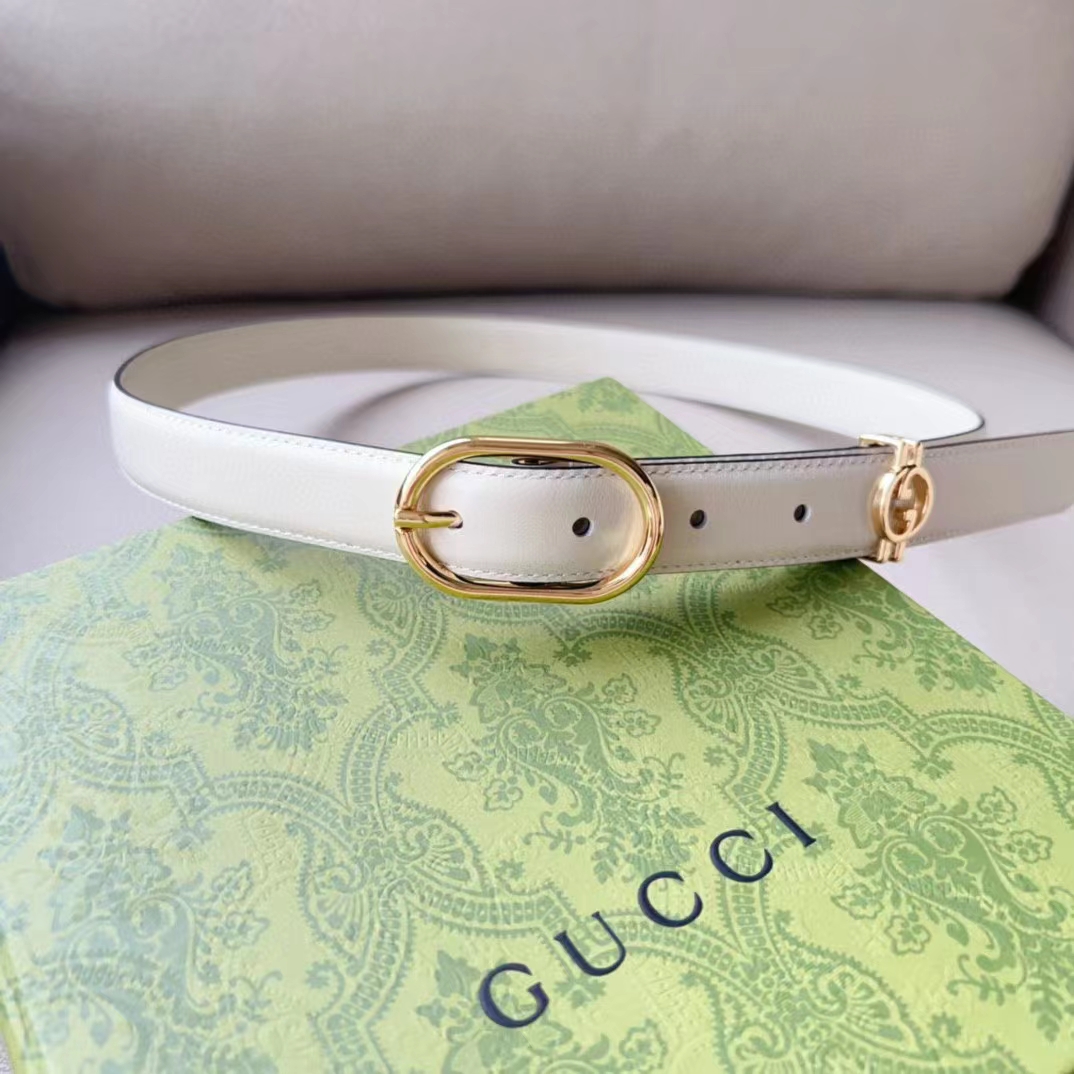 Gucci Unisex GG Belt Round Interlocking G White Leather Oval Buckle 2.3 CM Width