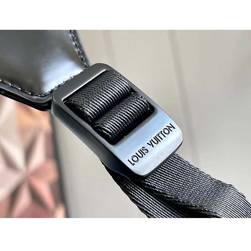 Louis Vuitton LV Unisex Christopher MM Backpack Black Taurillon Cowhide Leather