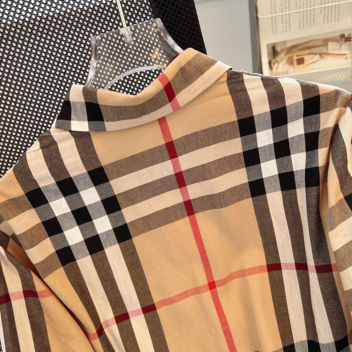 New Fashion Plaid Shirt All-match Casual Shirt 1024072610