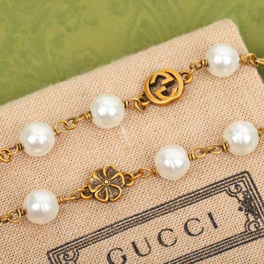 Gucci Women Interlocking G Flower Pearl Necklace