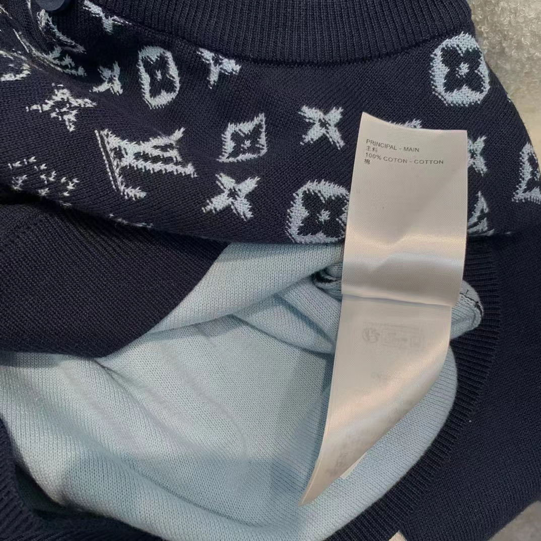 Louis Vuitton Women Gradient Cotton Crewneck Regular Fit Monogram Gradient Volcanic Ash Cotton