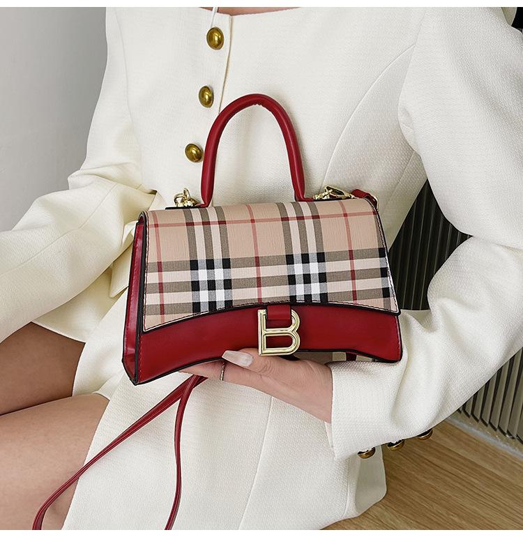 Retro Small Square Bag New High-end Sense Shoulder Bag 1024041615