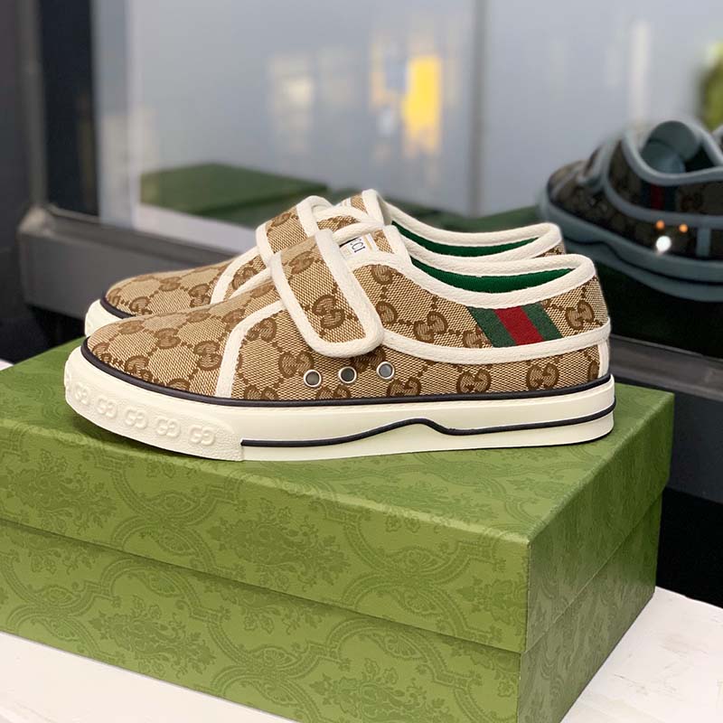 Gucci Unisex Tennis 1977 Sneaker Beige Ebony Jumbo GG Canvas Low 3 Cm Heel