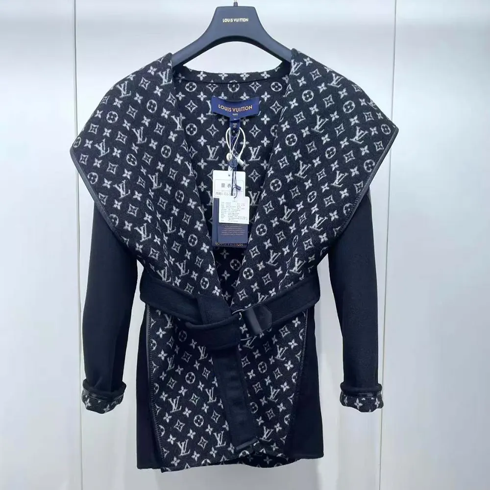 Louis Vuitton LV Women Belted Short Wrap Pea Coat-Black / White 1A99KC