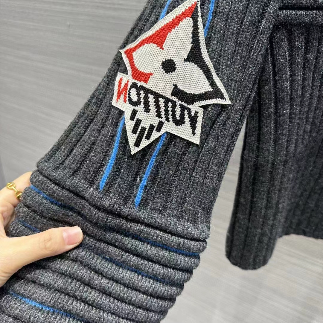 Louis Vuitton Women LV SKI Contrast Accent Cropped Pullover Wool Yack Coal