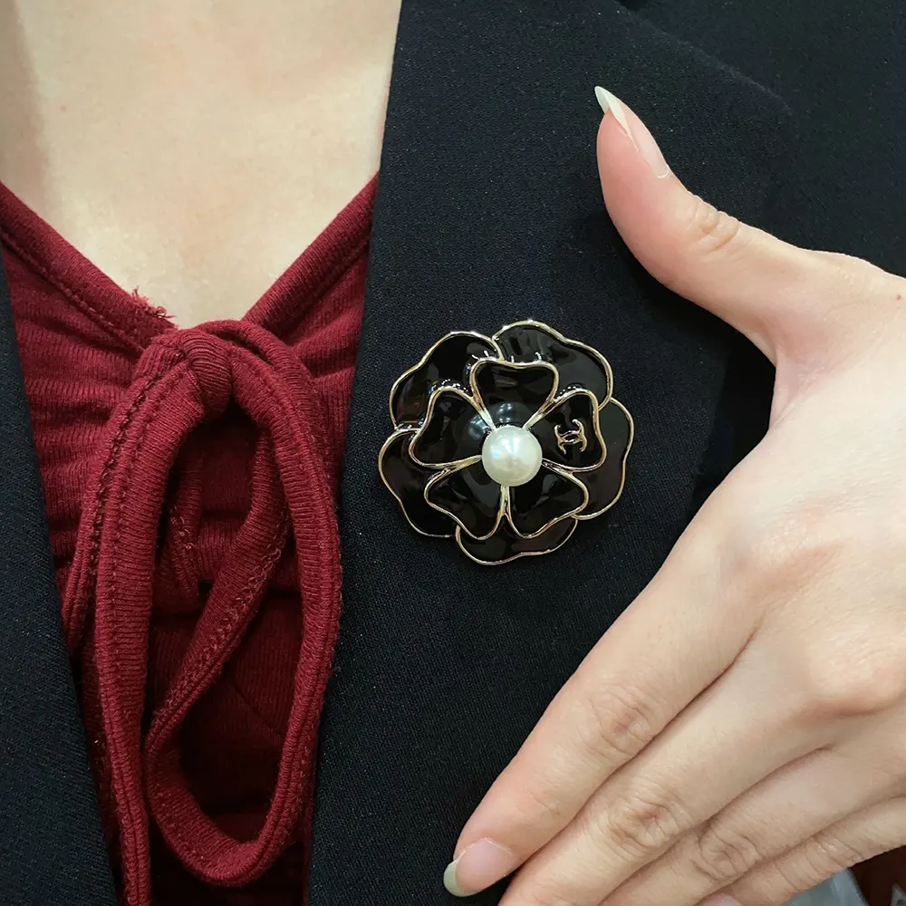 Chanel Women Brooch Metal & Resin Gold Black & Pearly White ABG238