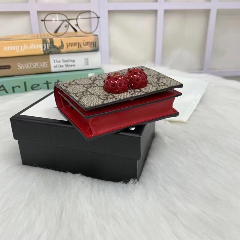 Gucci Unisex GG Supreme Card Case Wallet Cherries Canvas Five Card Slots