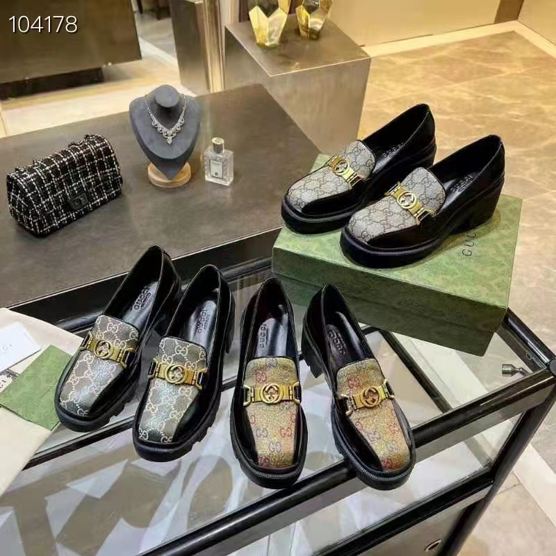 Gucci Women Loafer Interlocking G Black Leather Beige Ebony GG Supreme Canvas