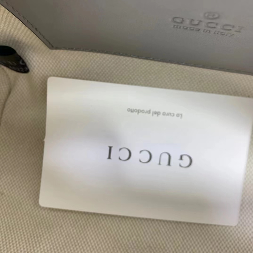 Gucci Women GG Matelassé Leather Top Handle Bag Dusty Grey Double G