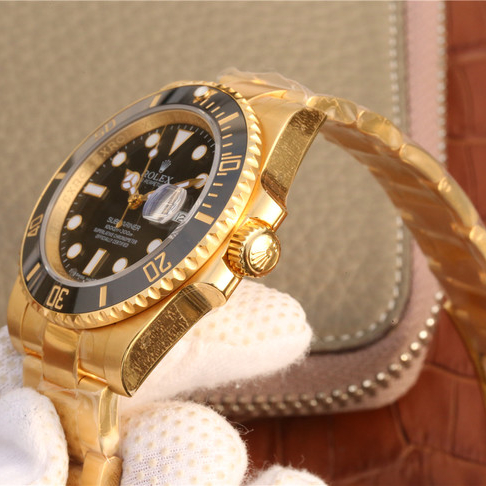 Rolex Submariner Date Black Dial Yellow Gold 41mm