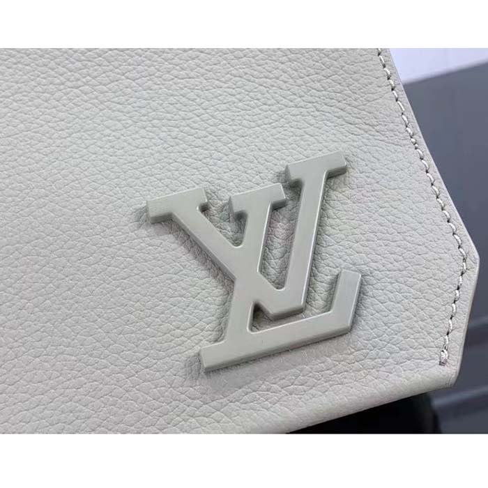 Louis Vuitton LV Unisex Takeoff Messenger Sage Cowhide Leather Textile Lining