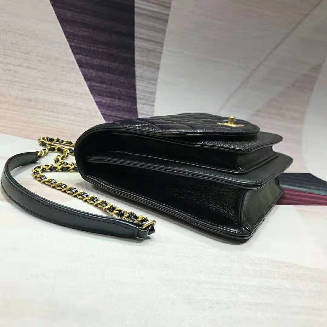 Chanel Women Flap Bag in Smooth Calfskin Leather-Black