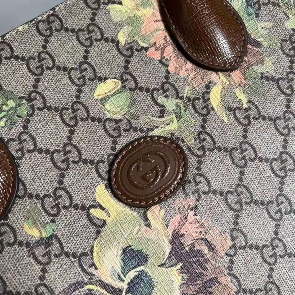 Gucci Unisex Medium Tote Carnation Print Beige Ebony GG Supreme Canvas