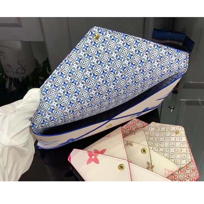 Louis Vuitton LV Unisex Kirigami Pochette Monogram Coated Canvas Printed Grained Cowhide Leather