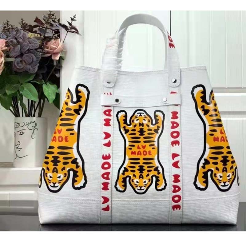Louis Vuitton LV Unisex Tote Journey White Cowhide Leather Textile Lining