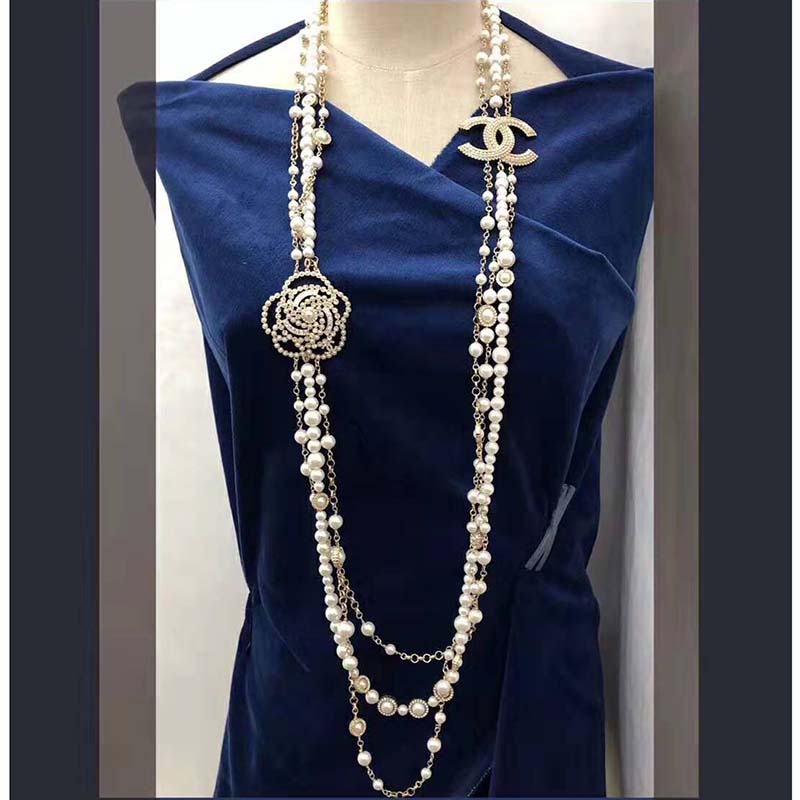 Chanel Women Long Necklace in Metal Glass Pearls & Diamantés-White