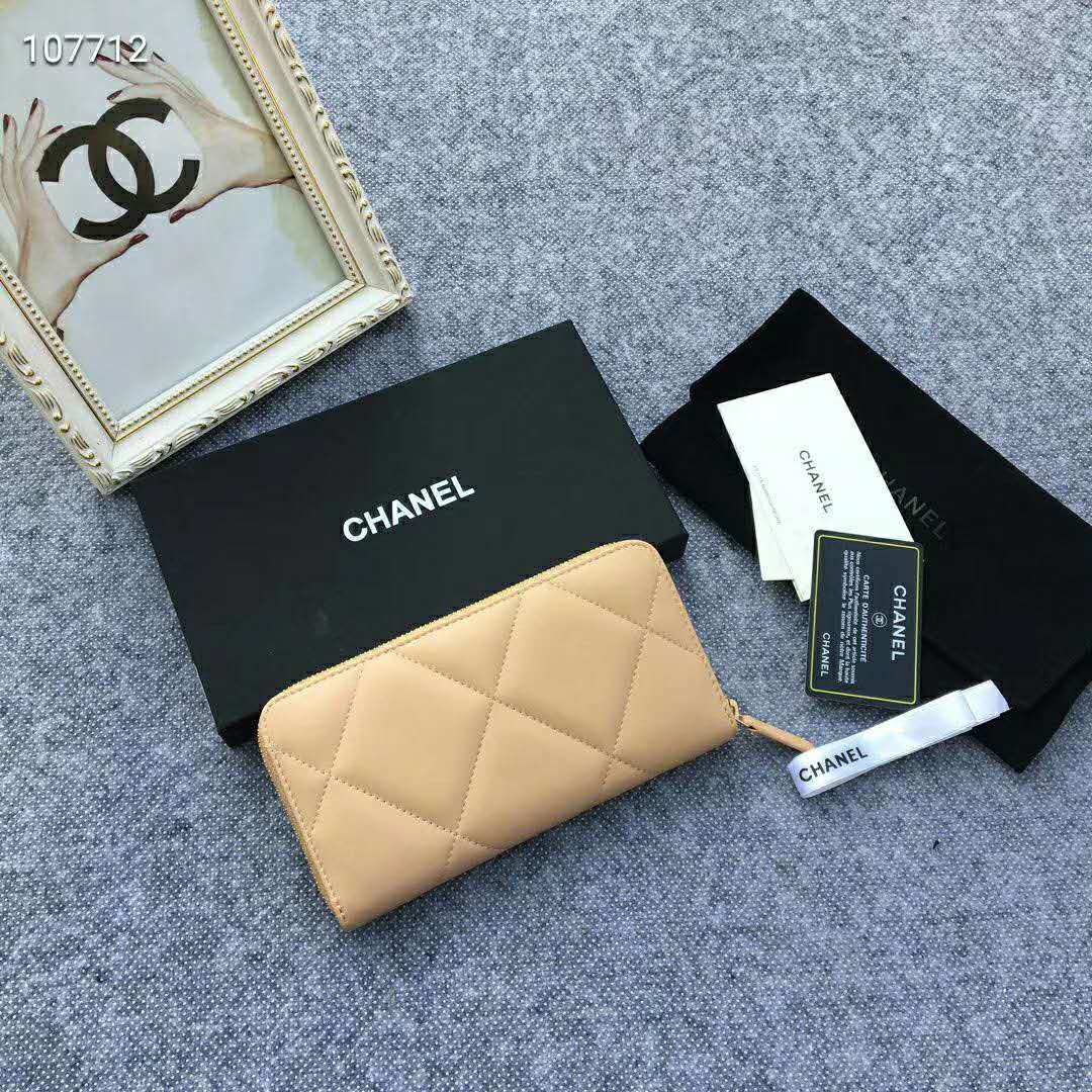 Chanel Women Chanel 19 Long Zipped Wallet Lambskin Leather-Beige                                                                                                                     Lambskin