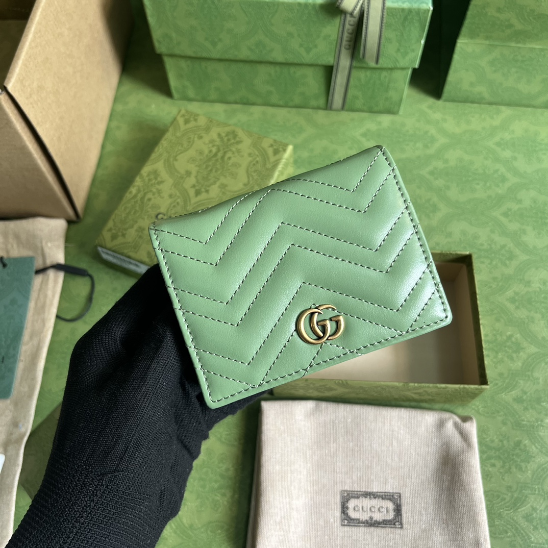 Gucci Unisex GG Marmont Matelassé Card Case Wallet Sage Green Chevron Leather