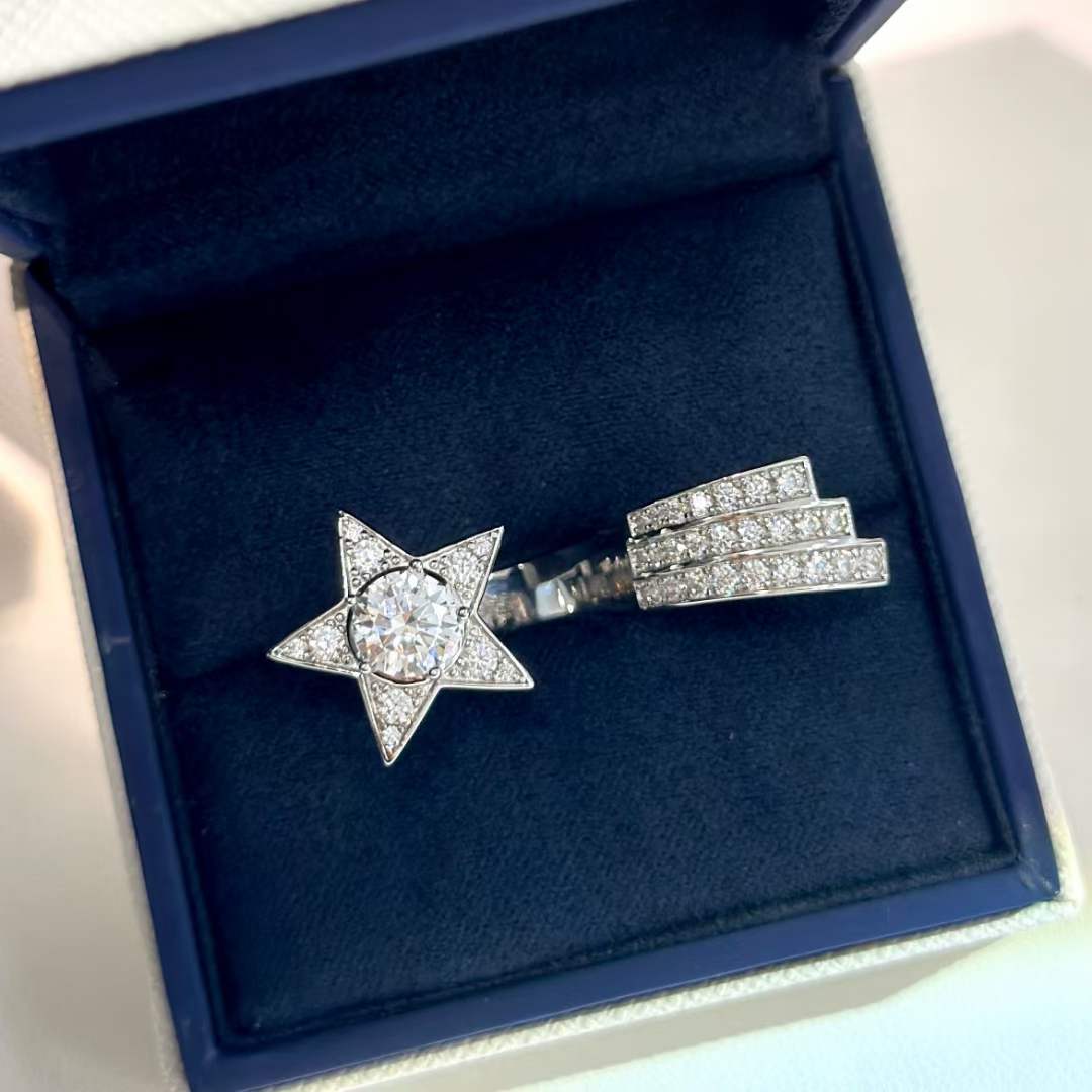 Chanel Women CC Comete 1932 Ring 18K White Gold Diamonds