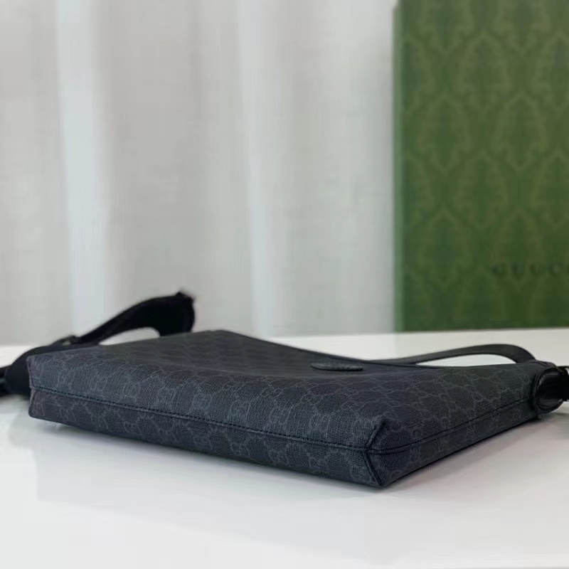 Gucci Unisex Messenger Bag Interlocking G Black GG Supreme Canvas Leather Zip Closure