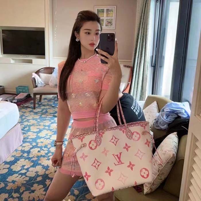 Louis Vuitton LV Unisex Neverfull MM Pink Monogram Coated Canvas Textile Lining