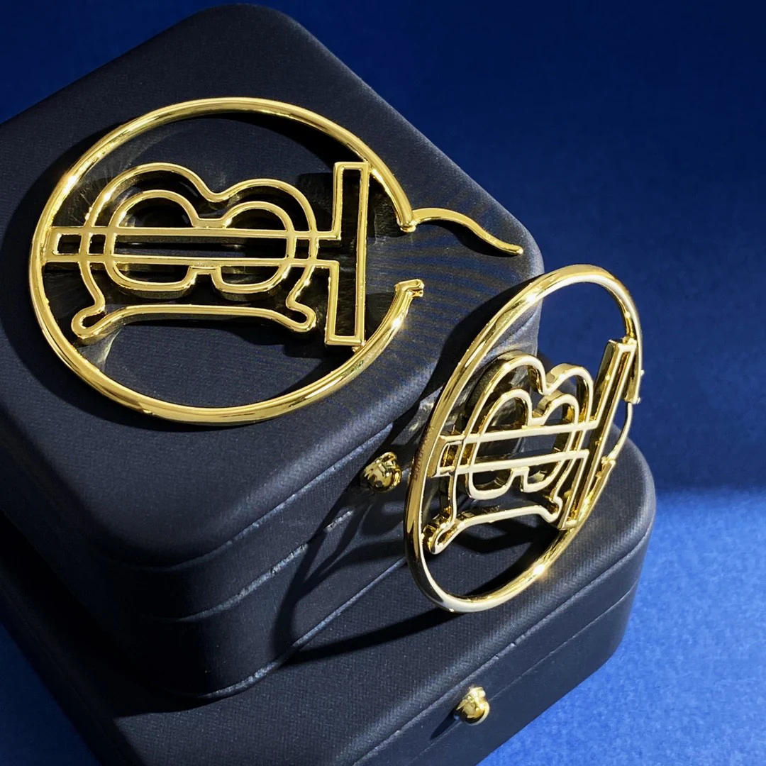 Silver Logo Letter Metal Women's Earrings 1025051302