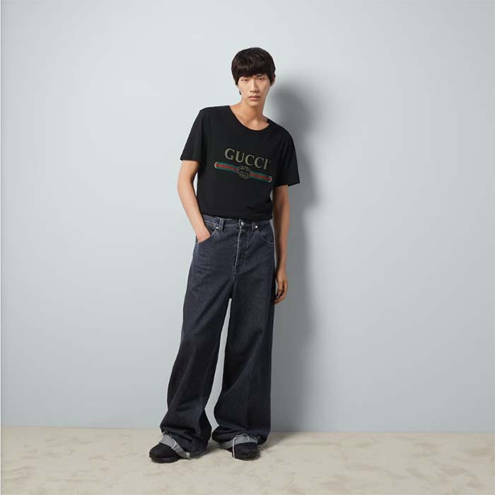 Gucci Men GG Washed T-Shirt Gucci Logo Black Crewneck Oversize Fit