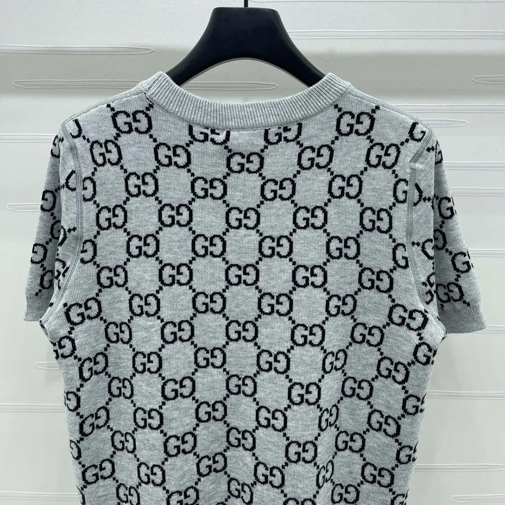 Gucci Women Reversible GG Wool Jacquard Top-Grey 798159XKD8T1045