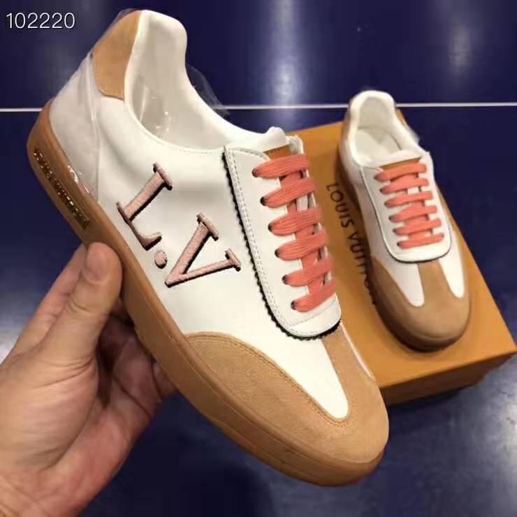 Louis Vuitton LV Women LV Frontrow Sneaker in Calf Leather and Suede Calf Leather-Pink