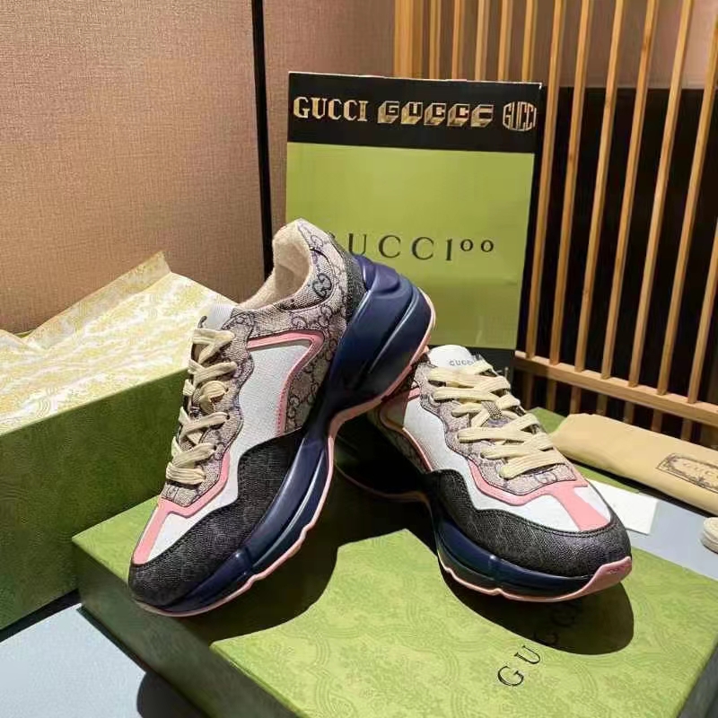 Gucci Unisex GG Rhyton Sneaker Beige Blue GG Supreme Canvas Low Heel
