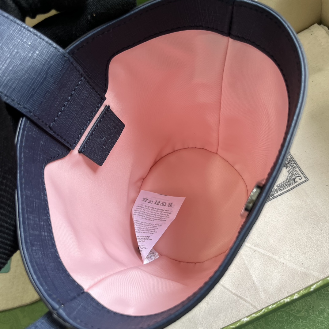 Gucci Children’s Printed Bucket Bag GG The Jetsons Print Pink Supreme Canvas